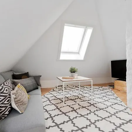 Urban - Center Apartment